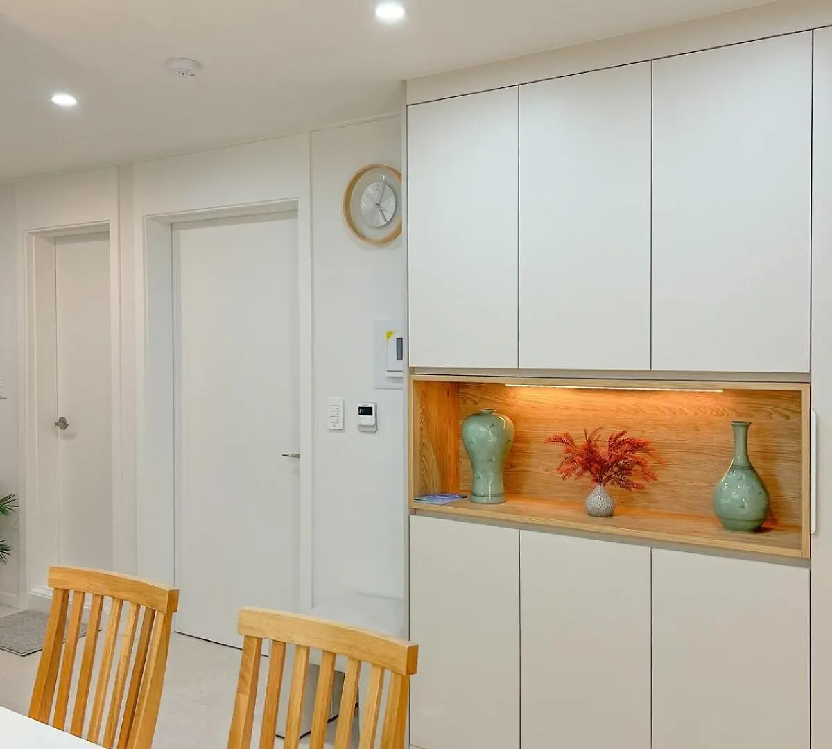 Apartment #Greenline House #Remodeled #6 Guests #2Nd Subway Line #1St Floor Seoul South Korea